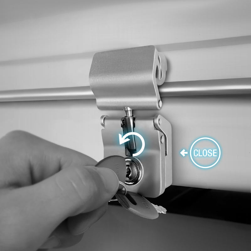 Closure with key lock